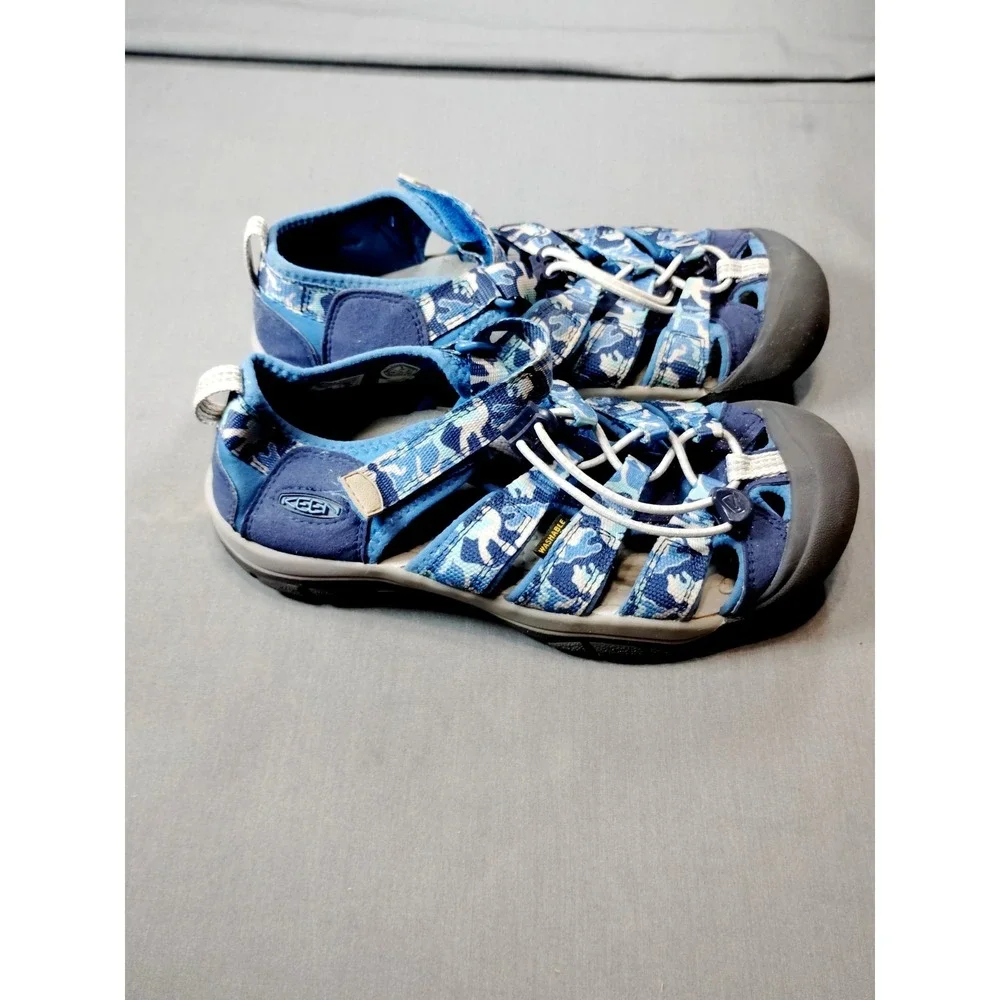 KEEN Newport H2 Unisex Kids Sz 4 Sandals‎ Blue Camouflage Closed Toe Waterproof